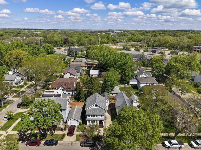 3010 Fairview Street, Madison, WI 53704