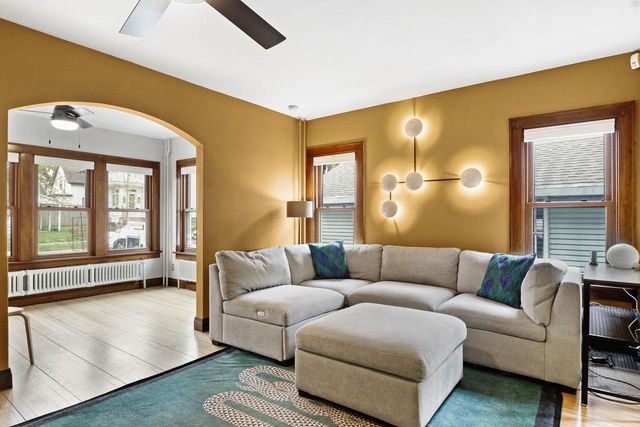 3010 Fairview Street, Madison, WI 53704