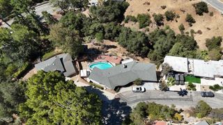 2786 Kennington Drive, Glendale, CA 91206