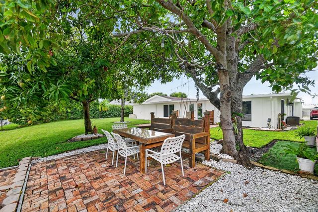7951 W Lake Drive, Lake Clarke Shores, FL 33406