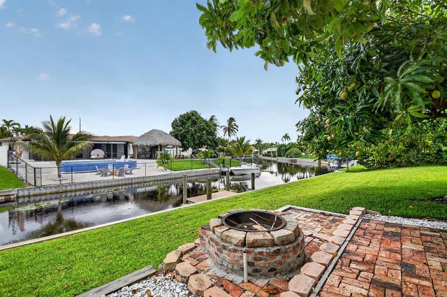 7951 W Lake Drive, Lake Clarke Shores, FL 33406