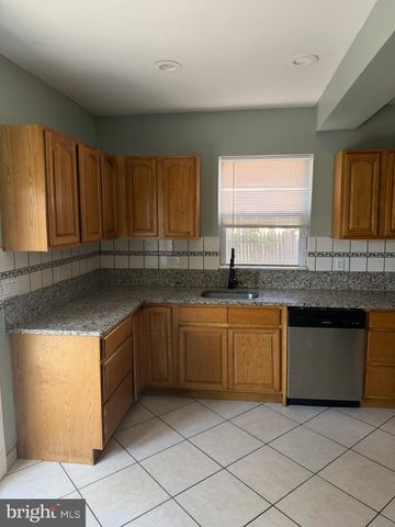 620 BRIDGEBORO ST, Riverside, NJ 08075