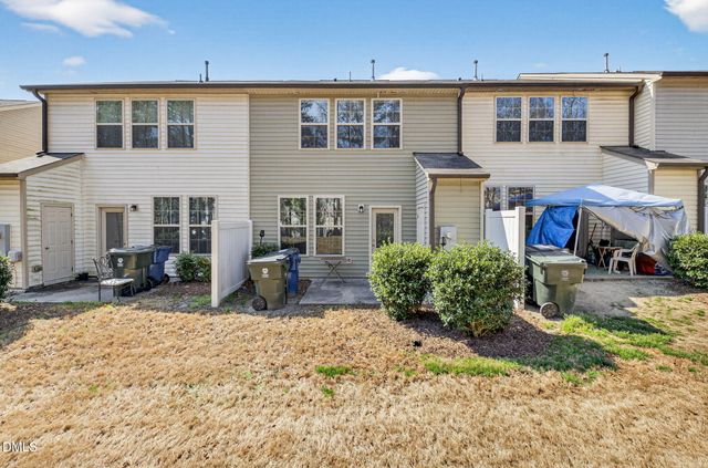 1221 Garden Stone Drive, Raleigh, NC 27610