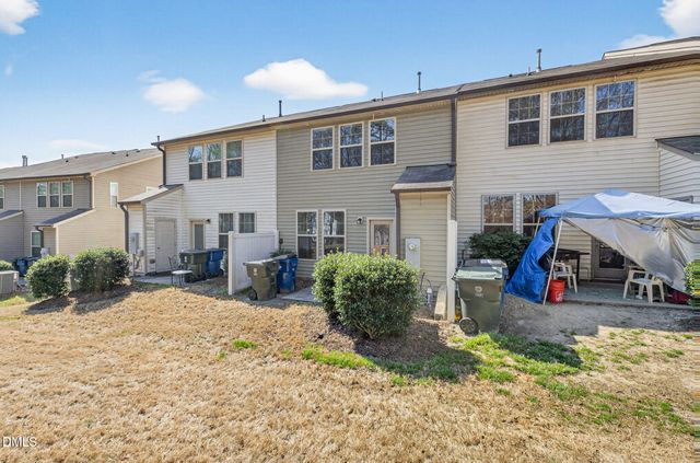 1221 Garden Stone Drive, Raleigh, NC 27610