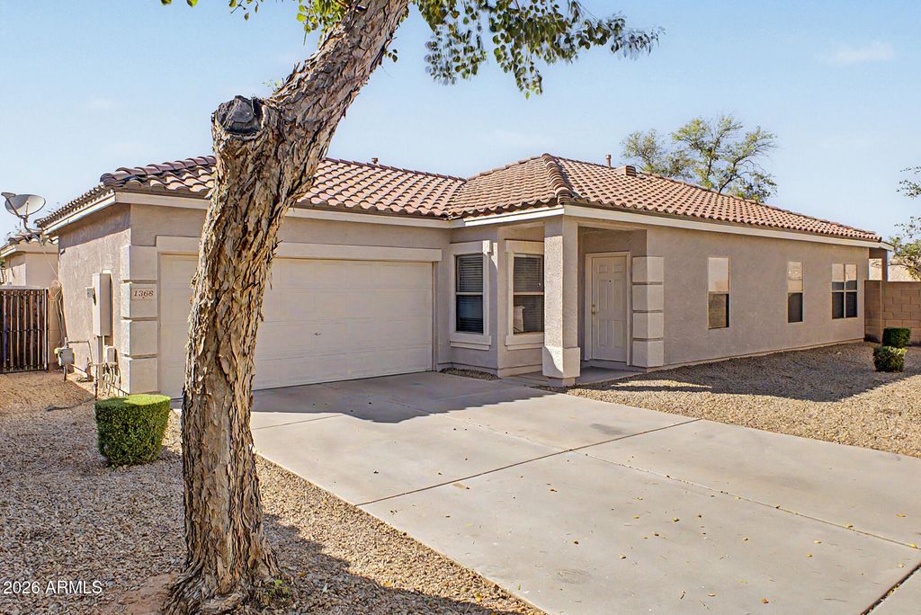 1368 S WAGON WHEEL Court, Chandler, AZ 85286