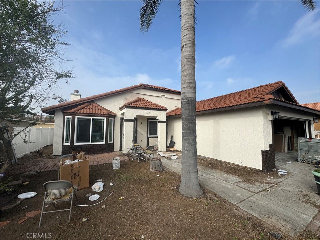 8972 Carob, Fontana, CA 92335