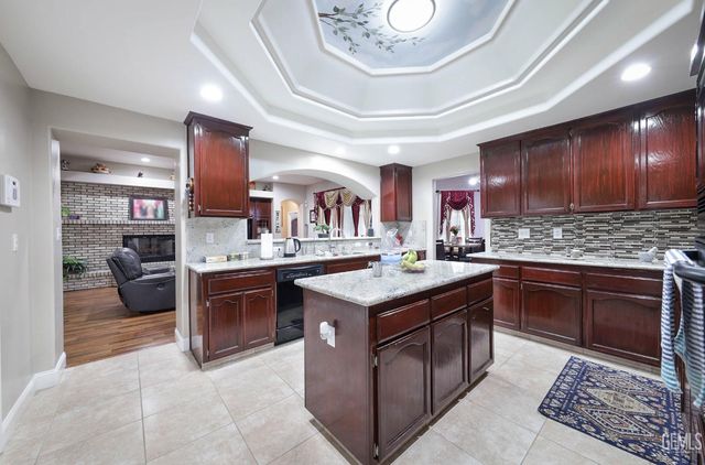 4403 Oceanrock Avenue, Bakersfield, CA 93313