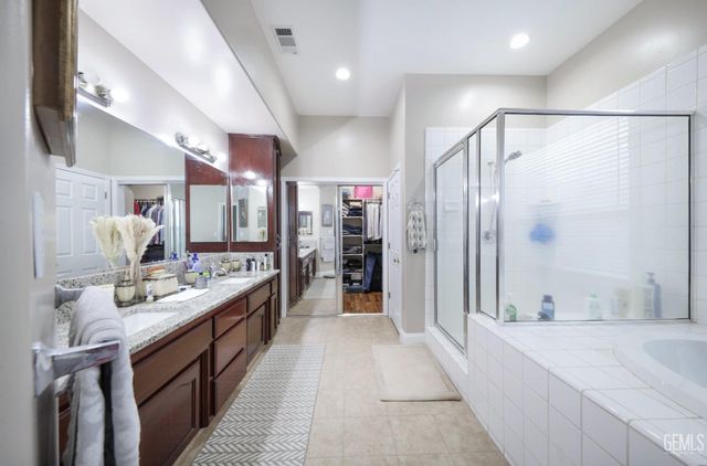 4403 Oceanrock Avenue, Bakersfield, CA 93313