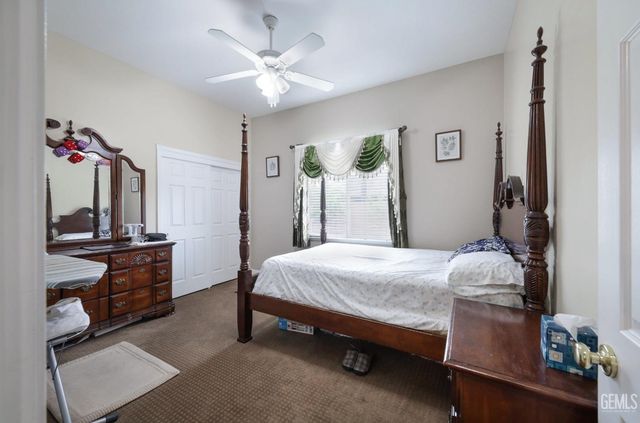 4403 Oceanrock Avenue, Bakersfield, CA 93313