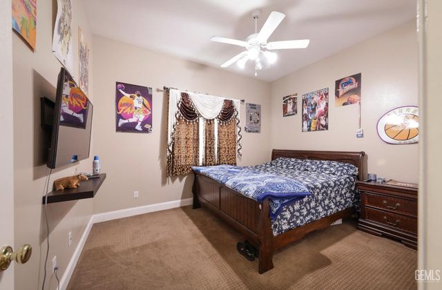 4403 Oceanrock Avenue, Bakersfield, CA 93313