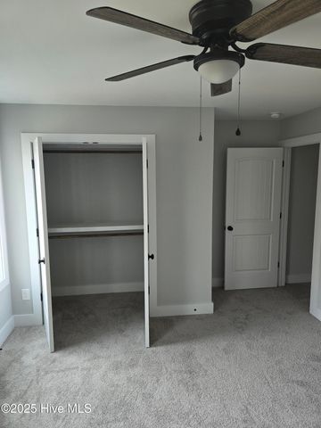 60 Gordy Way, Hampstead, NC 28443