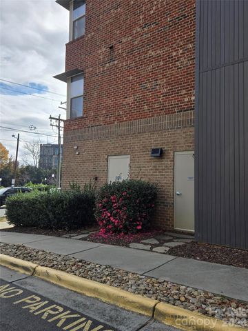 630 Calvert Street 307, Charlotte, NC 28208