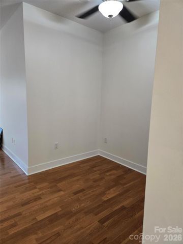 630 Calvert Street 307, Charlotte, NC 28208