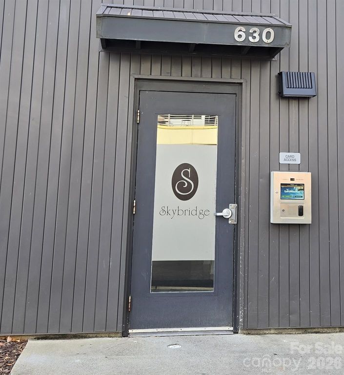 630 Calvert Street 307, Charlotte, NC 28208