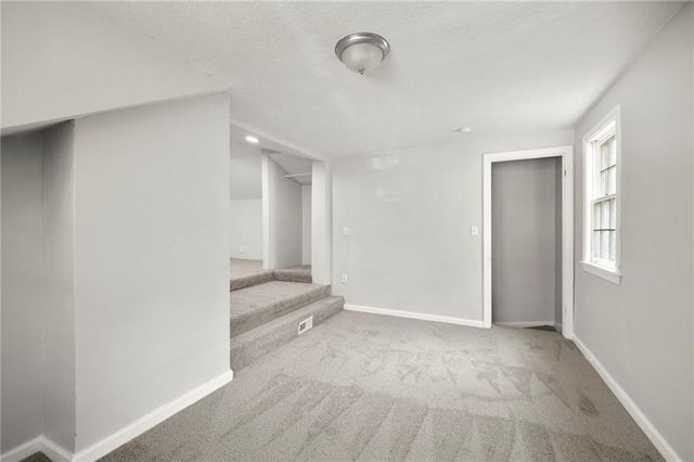 7426 Olive Street, Kansas City, MO 64132