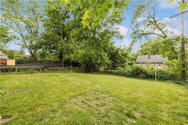 7426 Olive Street, Kansas City, MO 64132