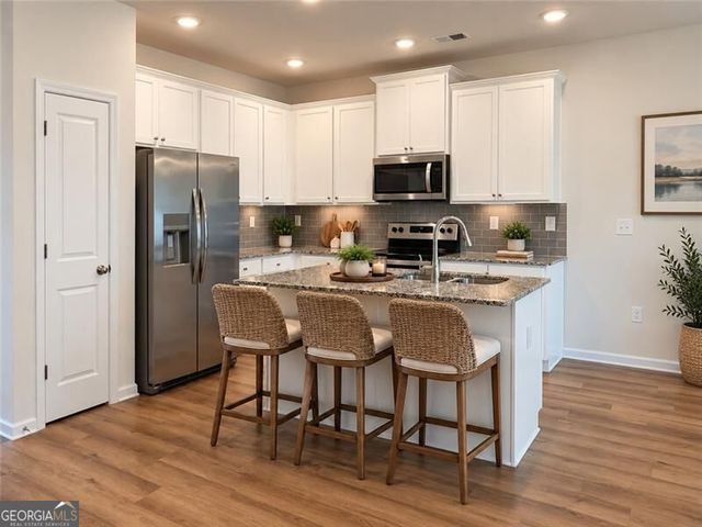 102 Jaxton Street, Hoschton, GA 30548