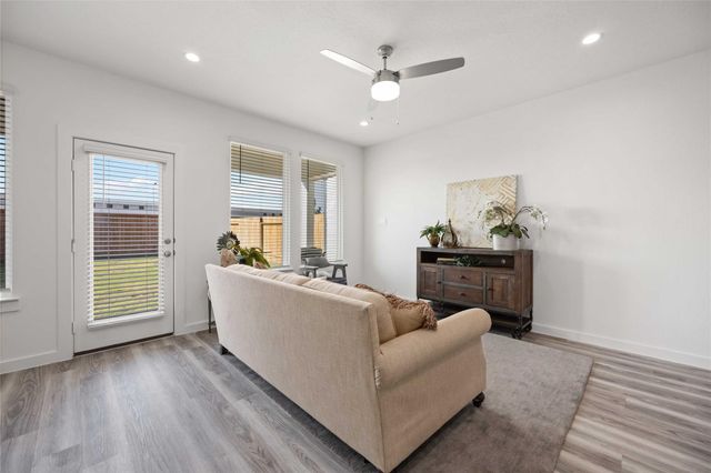 3224 Summercrisp Hollow Lane, Pearland, TX 77581