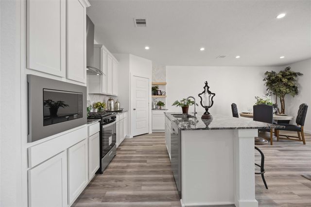 3224 Summercrisp Hollow Lane, Pearland, TX 77581