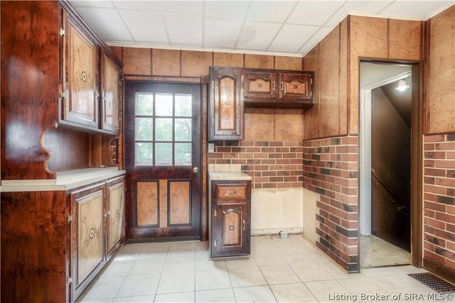 632 E Daisy Lane, New Albany, IN 47150