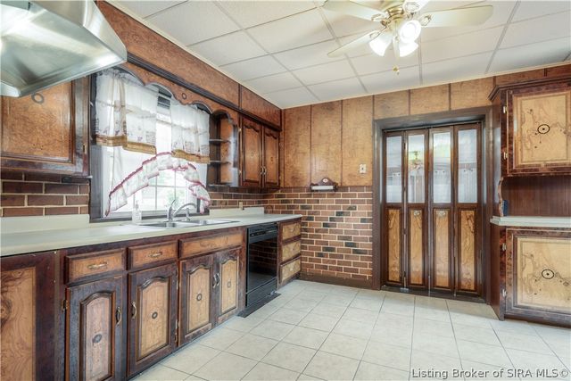 632 E Daisy Lane, New Albany, IN 47150
