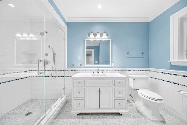 121 Livingston Rd, Wellesley, MA 02482