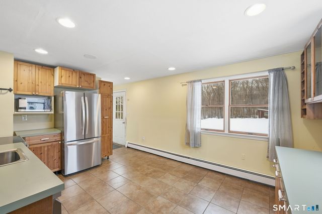 394 Cherry Lane, Montville, CT 06370