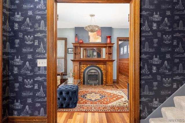 180 North Pearl Street, Buffalo, NY 14202