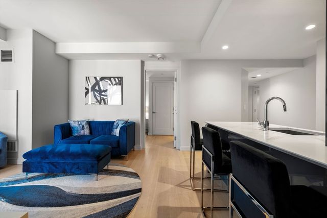 135 Seaport Blvd 1506, Boston, MA 02210