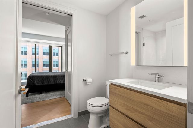 135 Seaport Blvd 1506, Boston, MA 02210