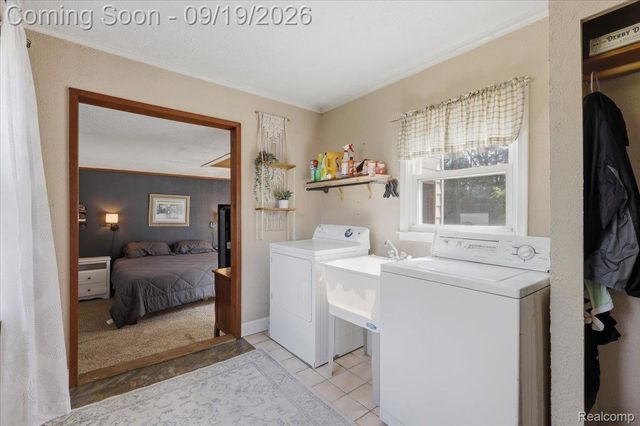 4401 Louella Drive, Waterford Charter Township, MI 48329