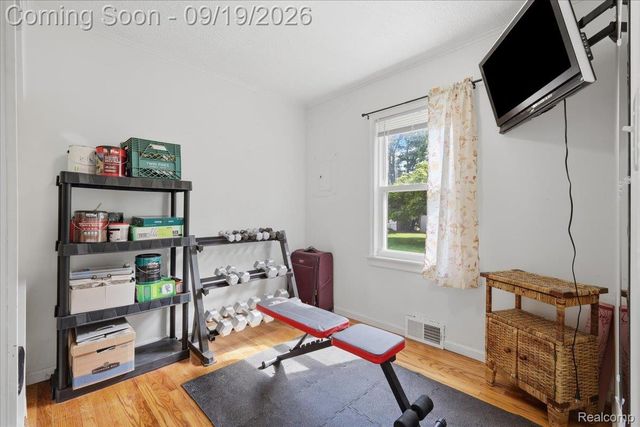 4401 Louella Drive, Waterford Charter Township, MI 48329