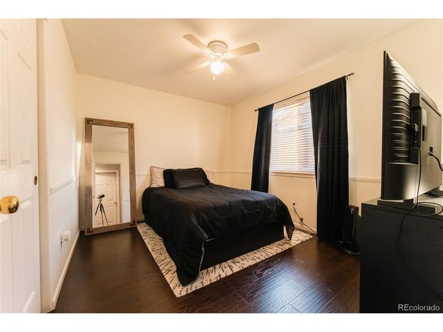 19066 E Berry Dr, Aurora, CO 80015