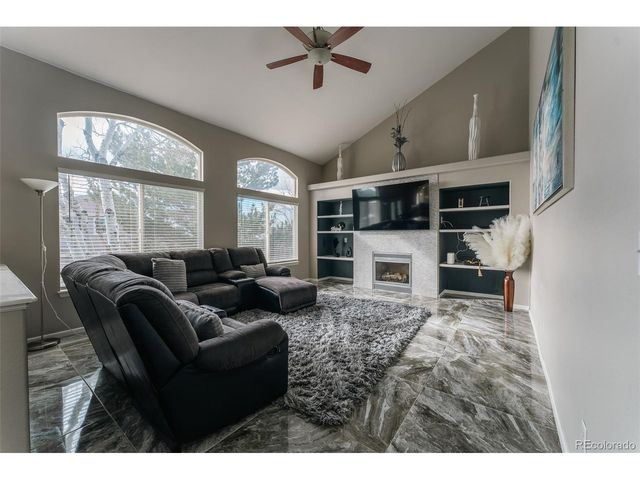 19066 E Berry Dr, Aurora, CO 80015