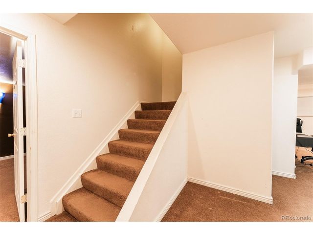 19066 E Berry Dr, Aurora, CO 80015