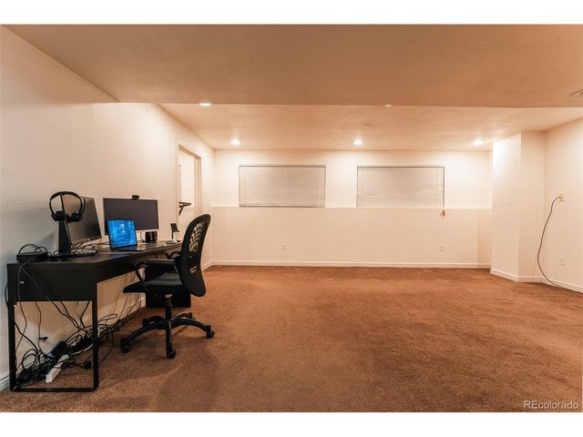 19066 E Berry Dr, Aurora, CO 80015