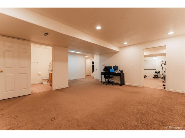 19066 E Berry Dr, Aurora, CO 80015