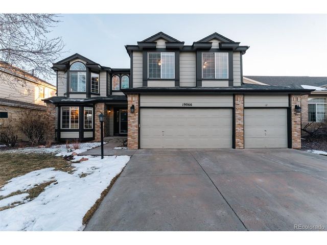 19066 E Berry Dr, Aurora, CO 80015