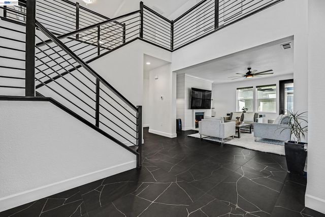 259 Eagle Nest Dr, Oakley, CA 94561