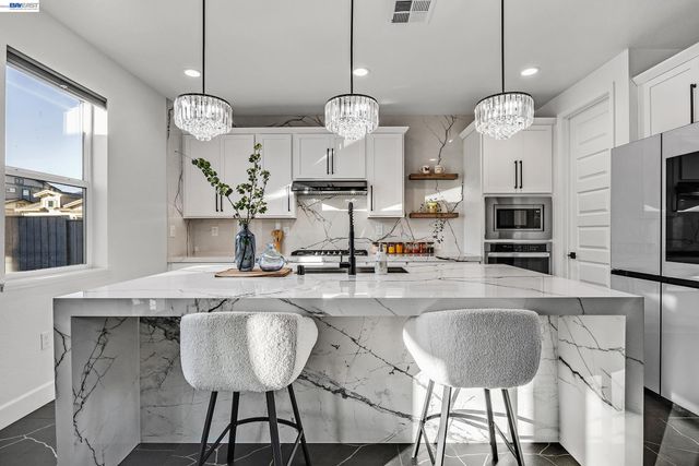 259 Eagle Nest Dr, Oakley, CA 94561