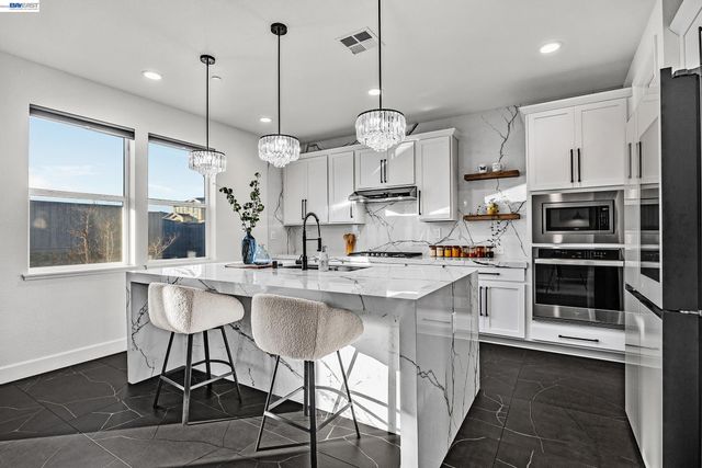 259 Eagle Nest Dr, Oakley, CA 94561