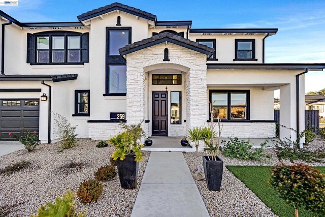 259 Eagle Nest Dr, Oakley, CA 94561