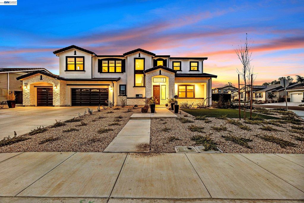 259 Eagle Nest Dr, Oakley, CA 94561