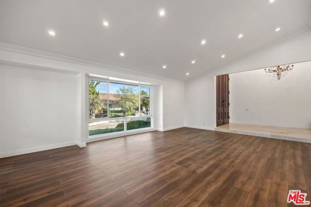 16541 Park Lane Circle, Los Angeles, CA 90049