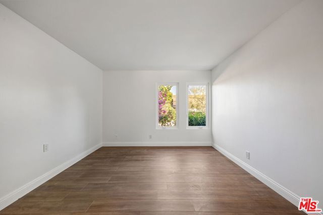 16541 Park Lane Circle, Los Angeles, CA 90049