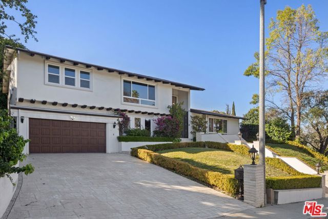 16541 Park Lane Circle, Los Angeles, CA 90049