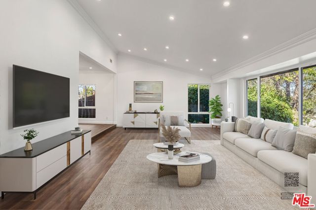 16541 Park Lane Circle, Los Angeles, CA 90049