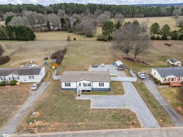 339 Sara Ann Lane, Roebuck, SC 29376