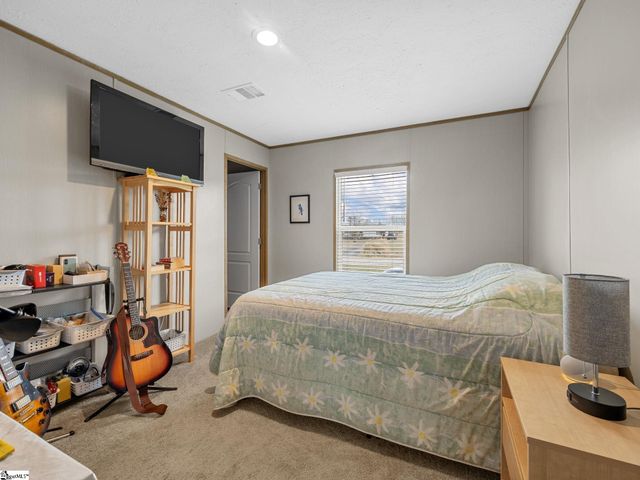 339 Sara Ann Lane, Roebuck, SC 29376