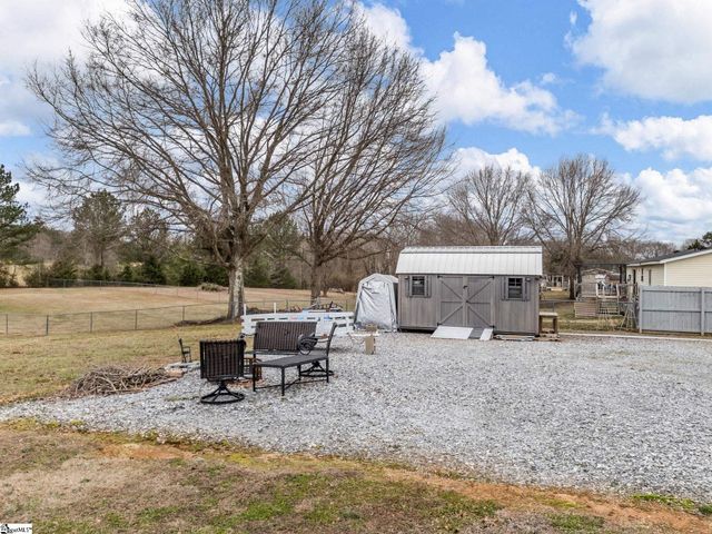 339 Sara Ann Lane, Roebuck, SC 29376